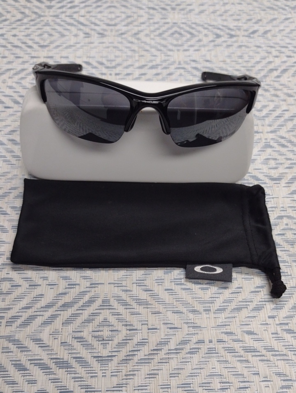 Oakley Half Jacket 2.0 Men's Black Sunglasses with Dark Gray Lenses